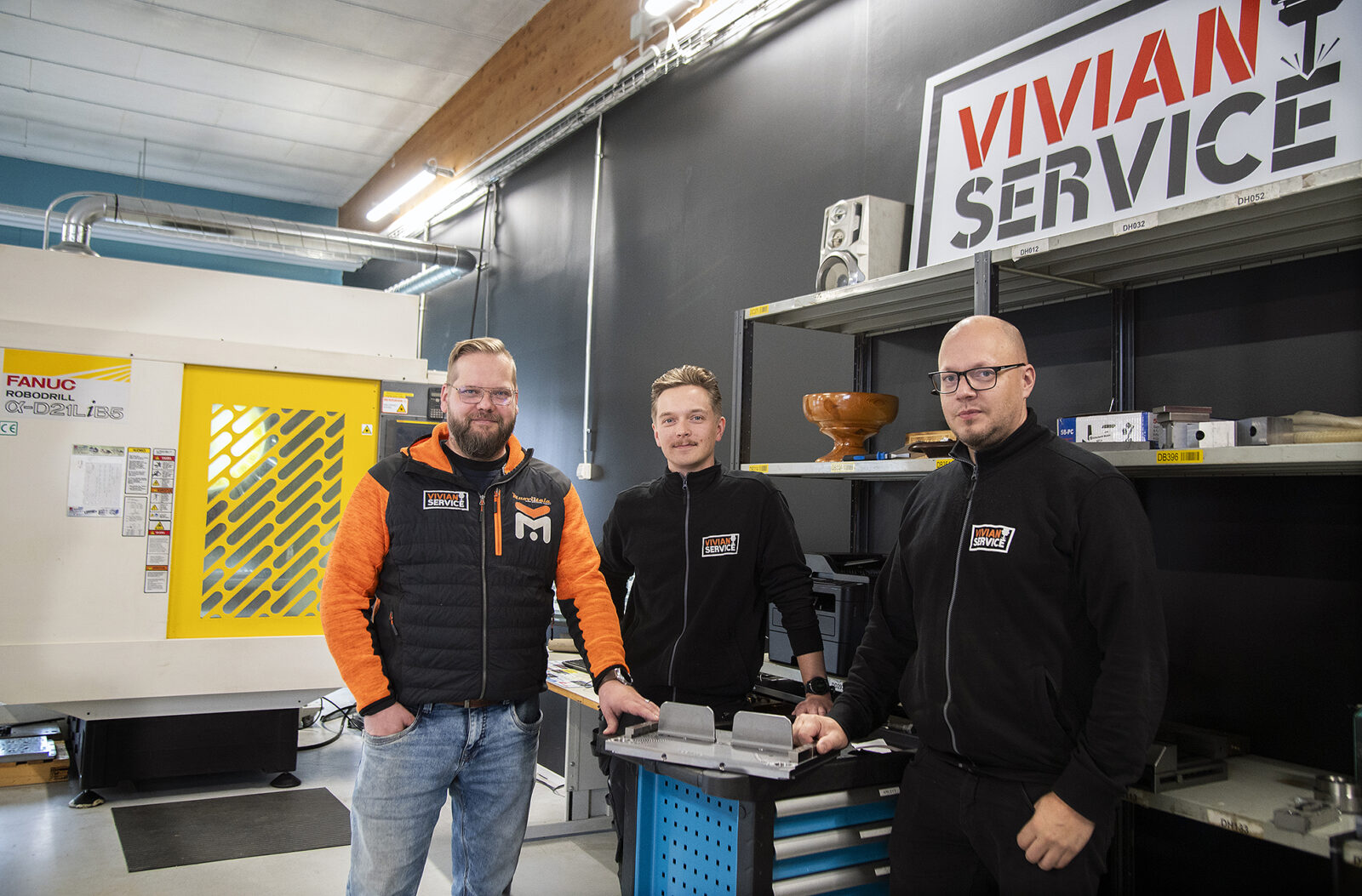 Vivian service Oy:n henkilökuntaa