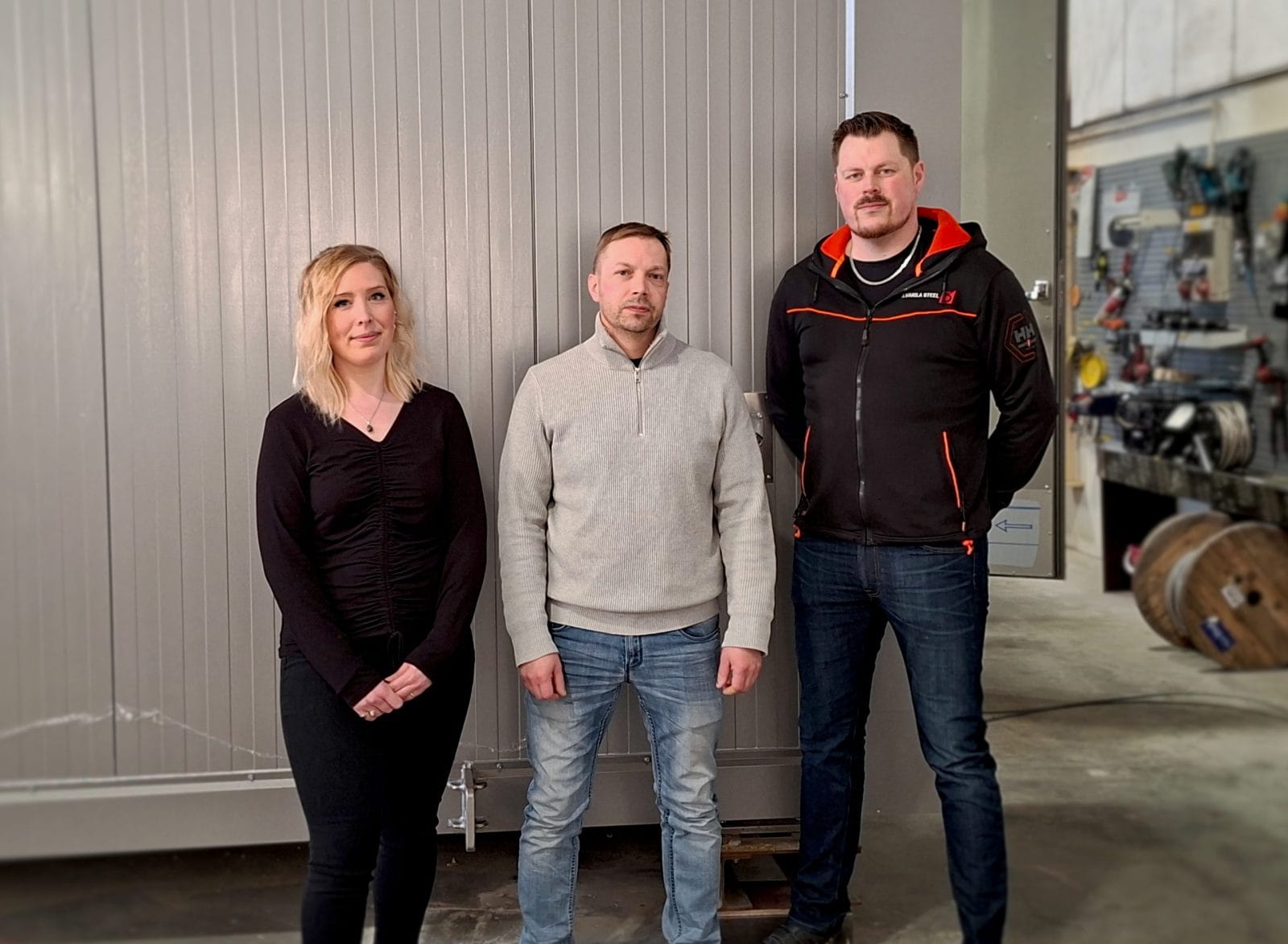 Kuvassa vasemmalta: Seija Tuominiemi, Jari Varila, Juha Pillikko